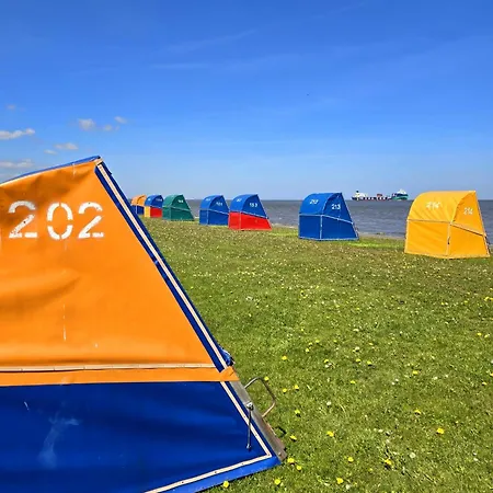 6 Personen Kinderfreundliches Mit Sauna, Whirlpool Und Kaminofen In * Otterndorf