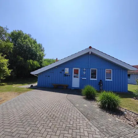 6 Personen Kinderfreundliches Mit Sauna, Whirlpool Und Kaminofen In
